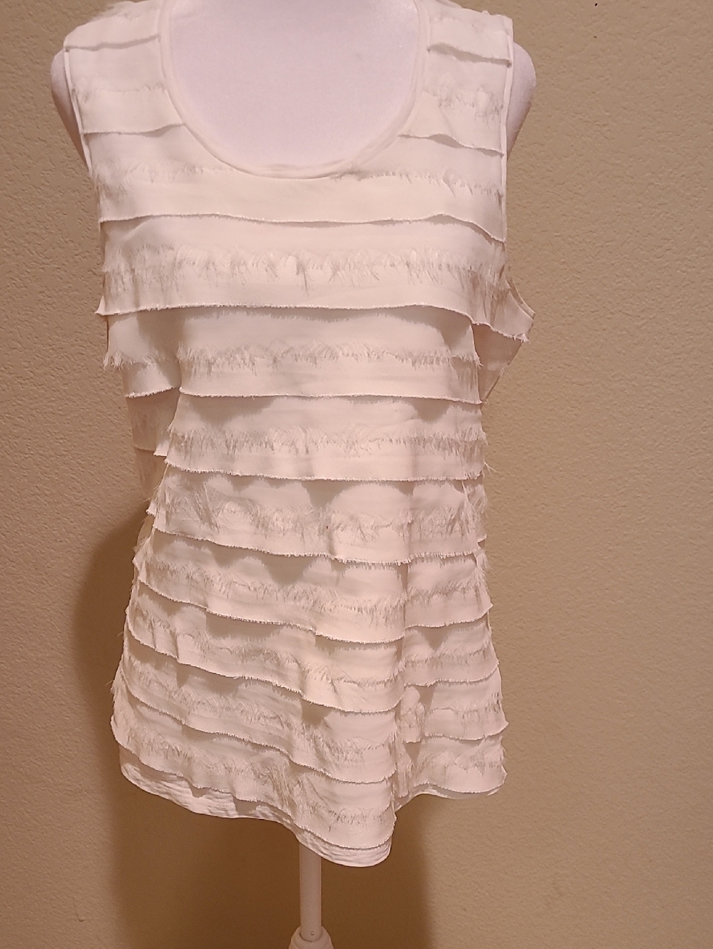 Coldwater Creek Women’s White Ruffled Sleeveless Top Size M